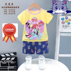 костюм 4-6 лет        